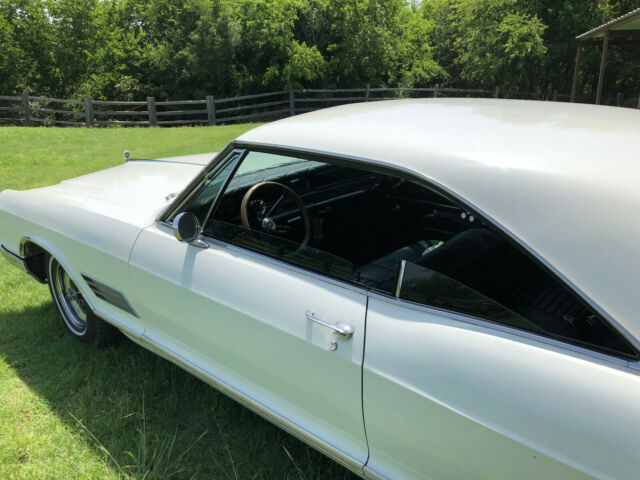 Buick Wildcat 1966 image number 17