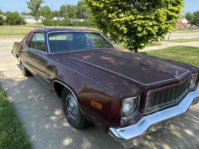 Chrysler Plymouth 1976 image number 0