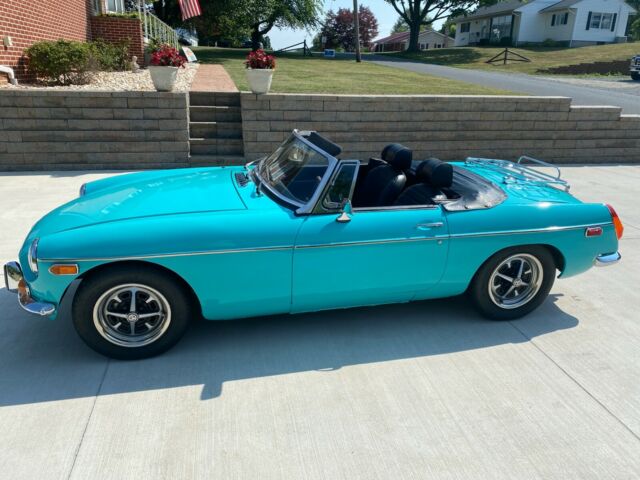 MG MGB 1972 image number 0