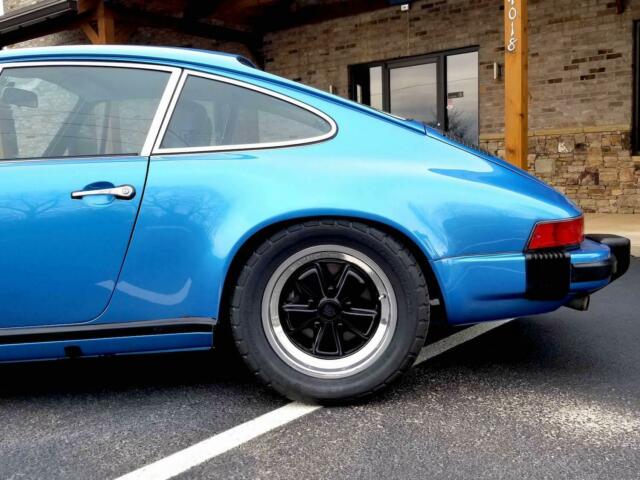 Porsche 911 1976 image number 21