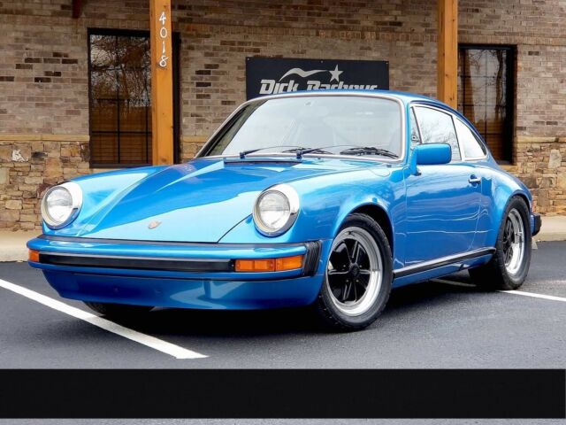 Porsche 911 1976 image number 24