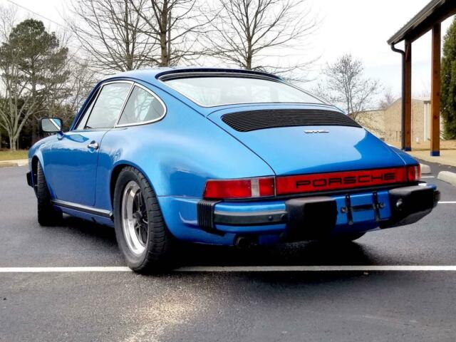 Porsche 911 1976 image number 27