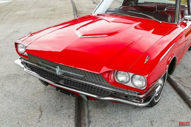 Ford Thunderbird 1966 image number 2