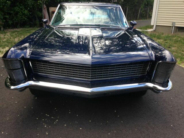 Buick Riviera 1965 image number 19