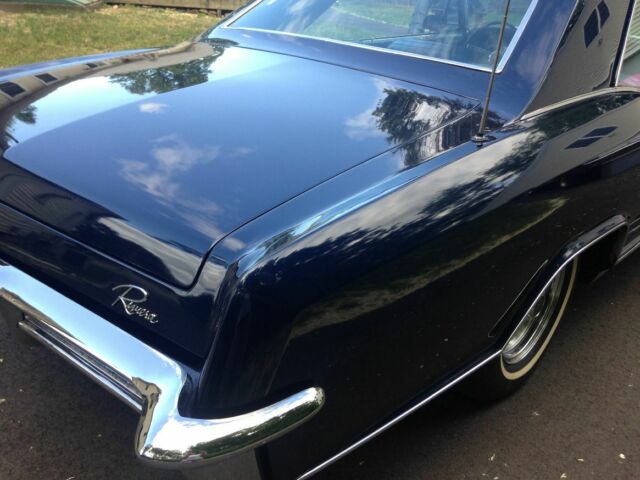 Buick Riviera 1965 image number 3