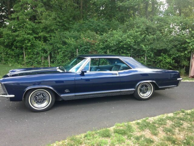 Buick Riviera 1965 image number 5