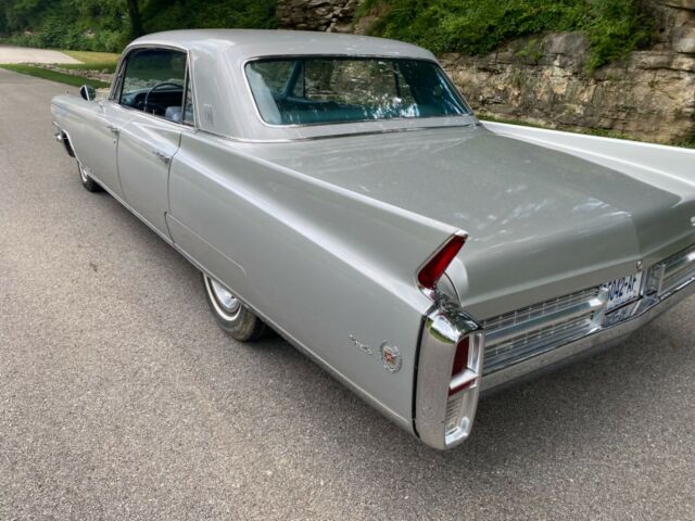 Cadillac Fleetwood 1963 image number 26