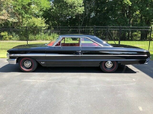 Ford Galaxie 1964 image number 0