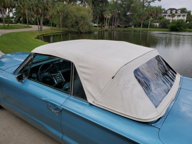 Ford Thunderbird 1965 image number 35