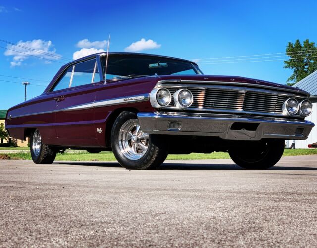 Ford Galaxie 1964 image number 0