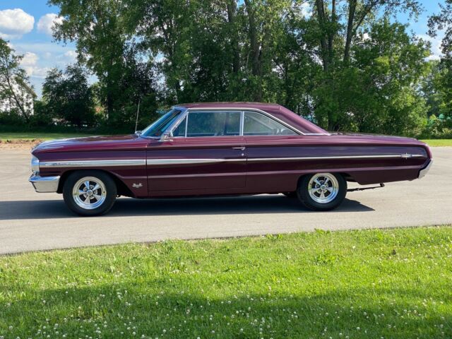 Ford Galaxie 1964 image number 15