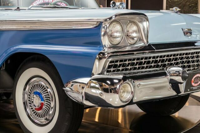 Ford Galaxie 1959 image number 43