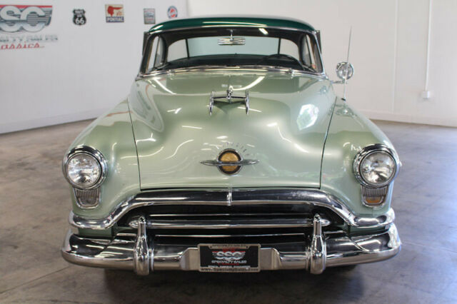 Oldsmobile Eighty-Eight 1951 image number 27