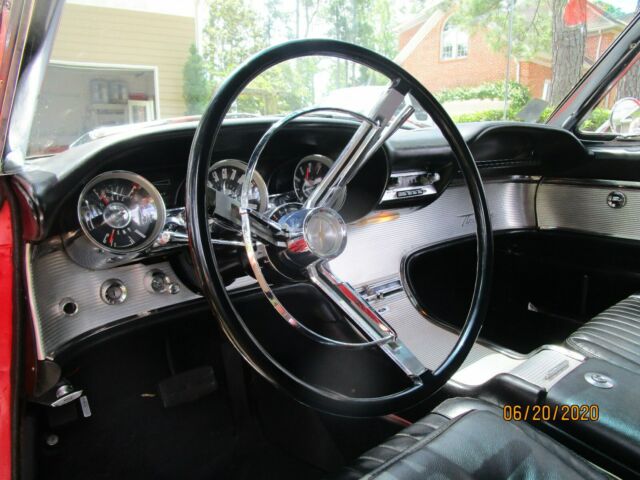 Ford Thunderbird 1962 image number 27