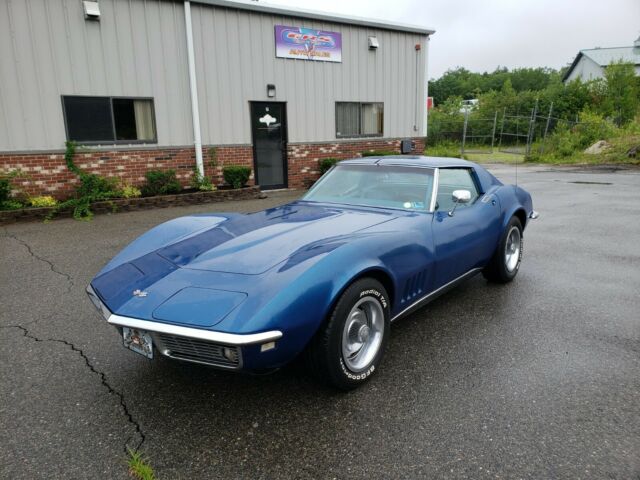 Chevrolet Corvette 1968 image number 17