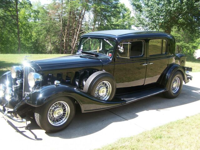 Buick Limited Series 90 1933 image number 2