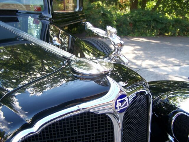 Buick Limited Series 90 1933 image number 23