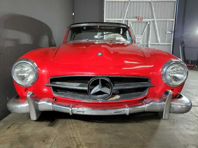 Mercedes-Benz SL-Class 1961 image number 28