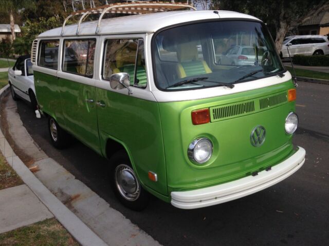 Volkswagen Bus/Vanagon 1976 image number 0