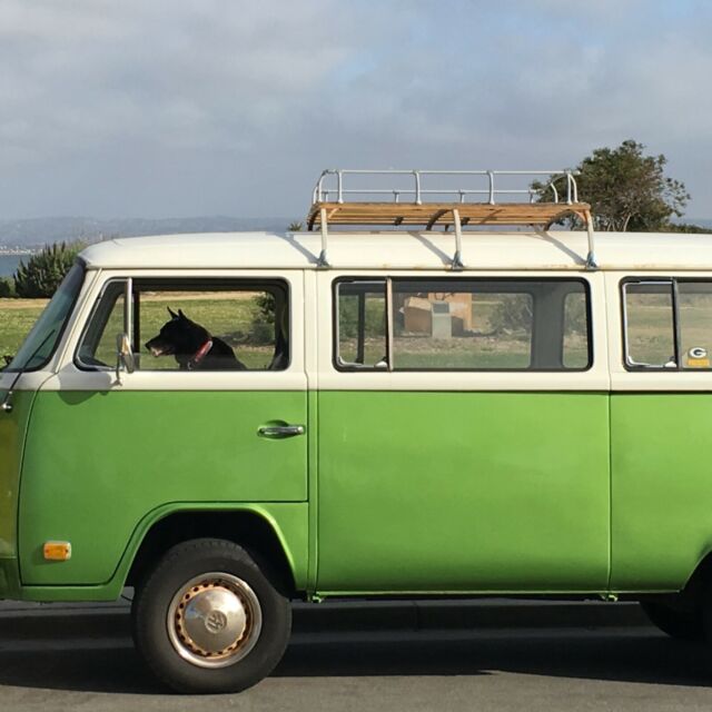 Volkswagen Bus/Vanagon 1976 image number 7