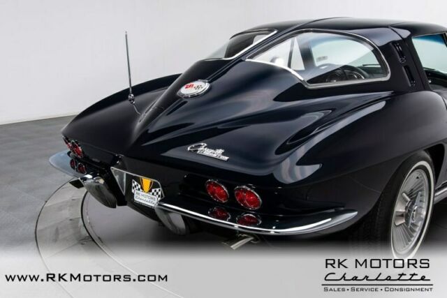 Chevrolet Corvette 1963 image number 21