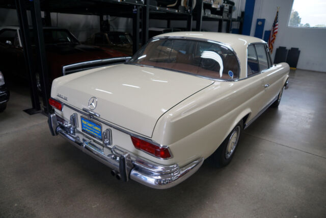 Mercedes-Benz 280SE 2.8 6 cyl 2 Door Coupe 1969 image number 40