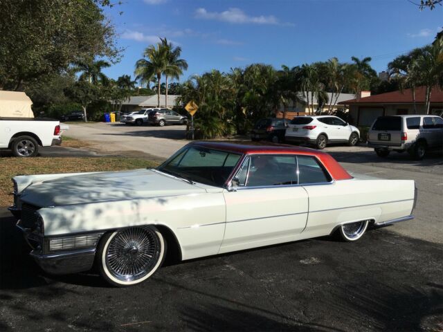 Cadillac DeVille 1965 image number 0