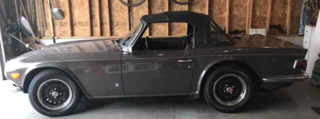 Triumph TR6 1972 image number 0