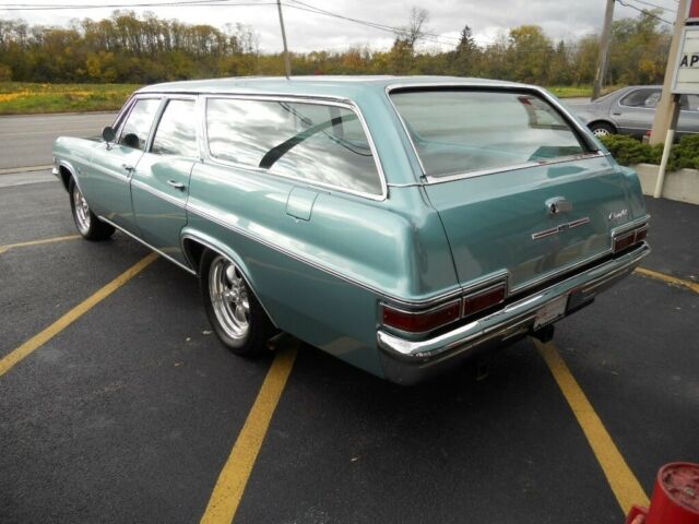 Chevrolet Impala 1966 image number 38