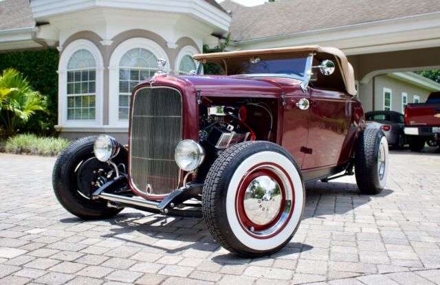 Ford Deuce Roadster 1932 image number 2