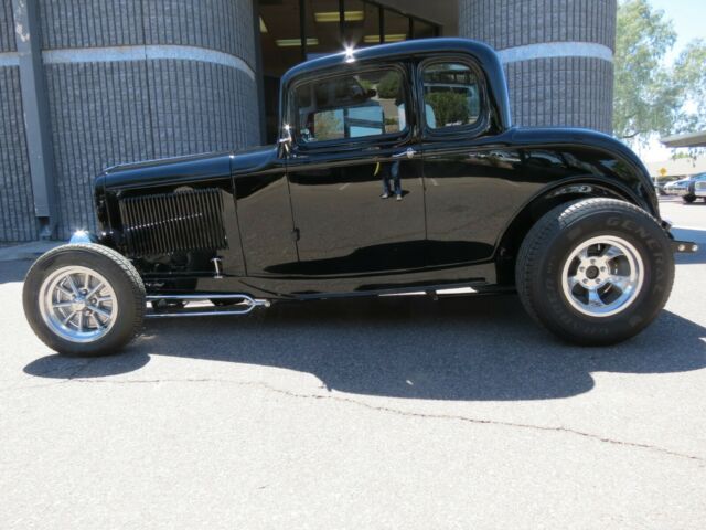 Ford Coupe 1932 image number 29