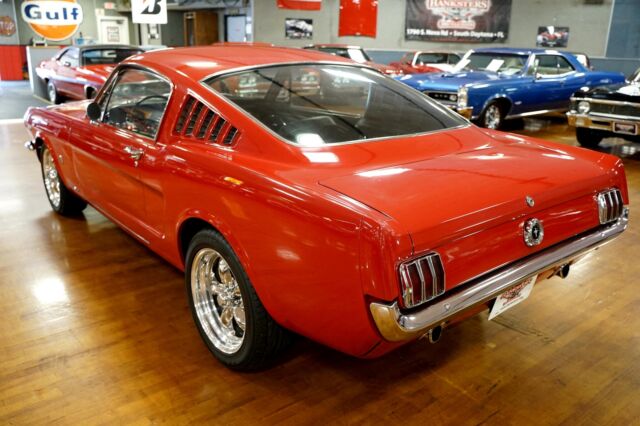 Ford Mustang 1965 image number 3