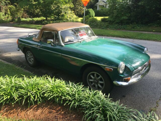 MG MGB 1977 image number 19