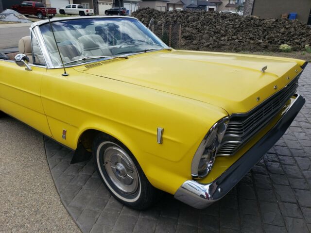 Ford Galaxie 1966 image number 3