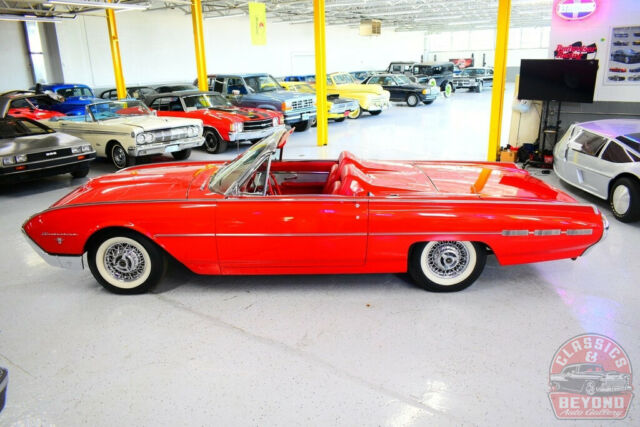 Ford Thunderbird 1962 image number 11