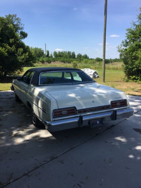 Ford LTD 1973 image number 16