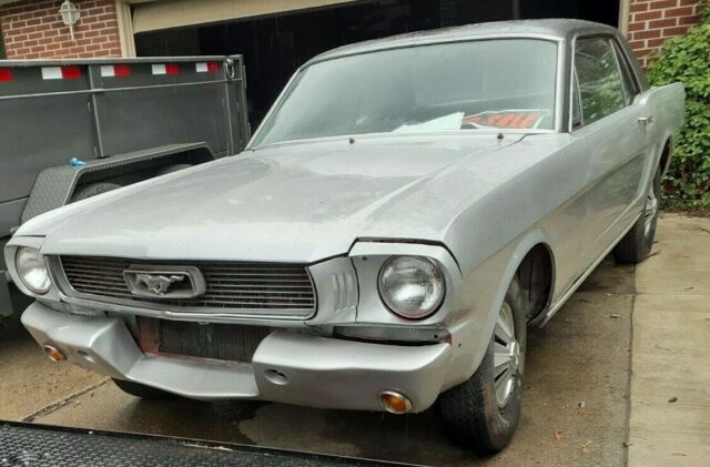 Ford Mustang 1966 image number 2