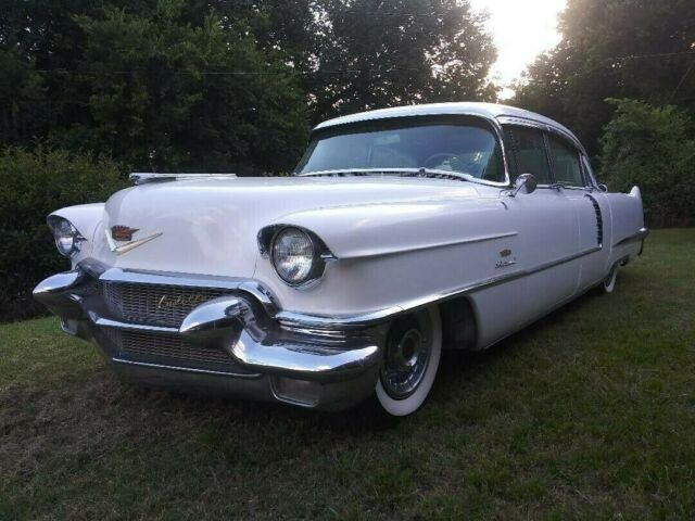 Cadillac Fleetwood 1956 image number 0