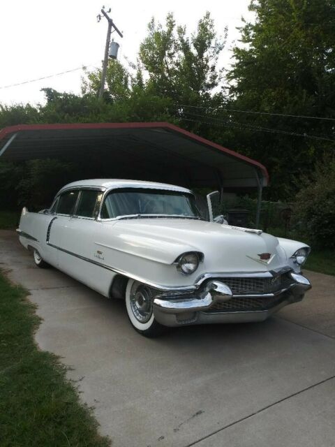 Cadillac Fleetwood 1956 image number 35