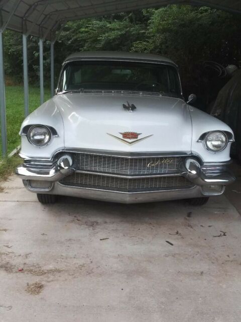 Cadillac Fleetwood 1956 image number 37