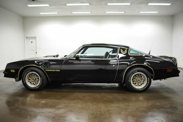 Pontiac Firebird 1978 image number 26