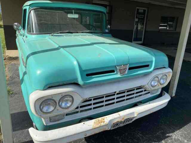 Ford F100 1960 image number 2