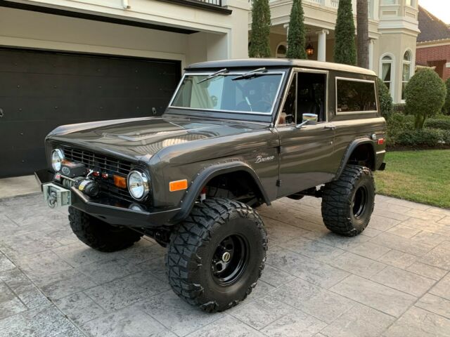 Ford Bronco 1973 image number 11