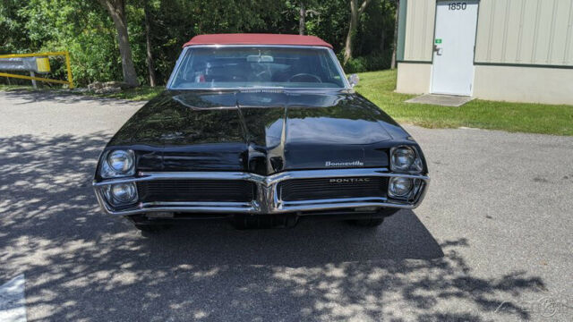 Pontiac Bonneville 1967 image number 34