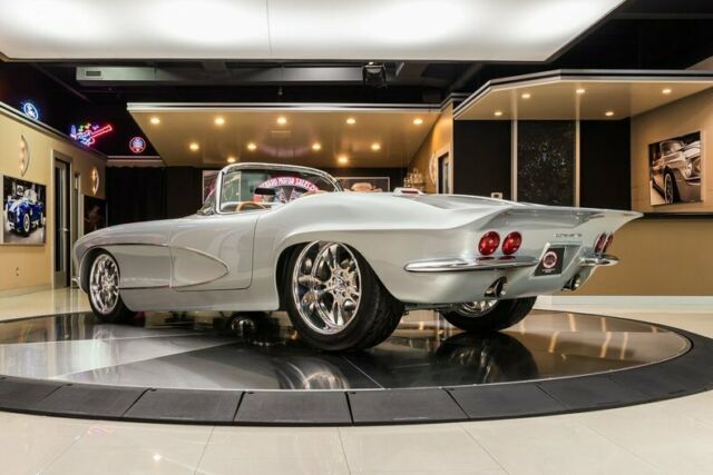 Chevrolet Corvette 1962 image number 41