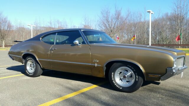 Oldsmobile Cutlass S 1970 image number 0