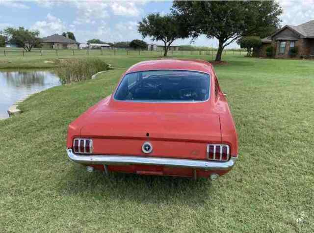 Ford Mustang Fastback 2.2 1965 image number 27