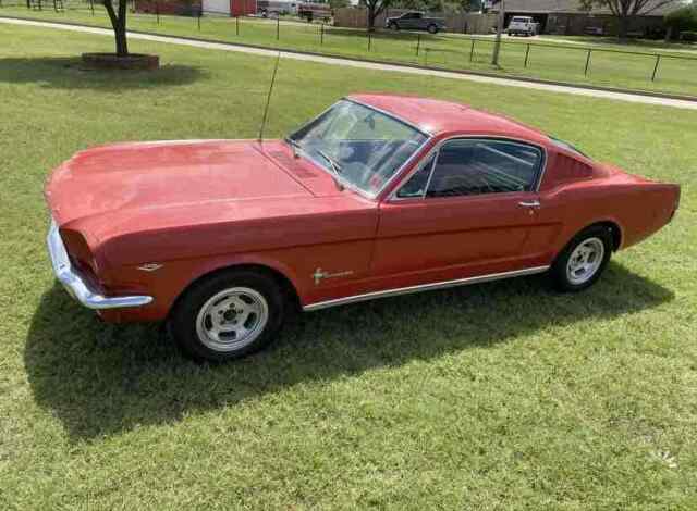 Ford Mustang Fastback 2.2 1965 image number 30