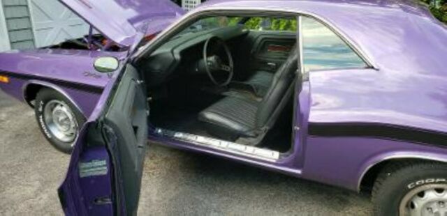 Dodge Challenger 1972 image number 19