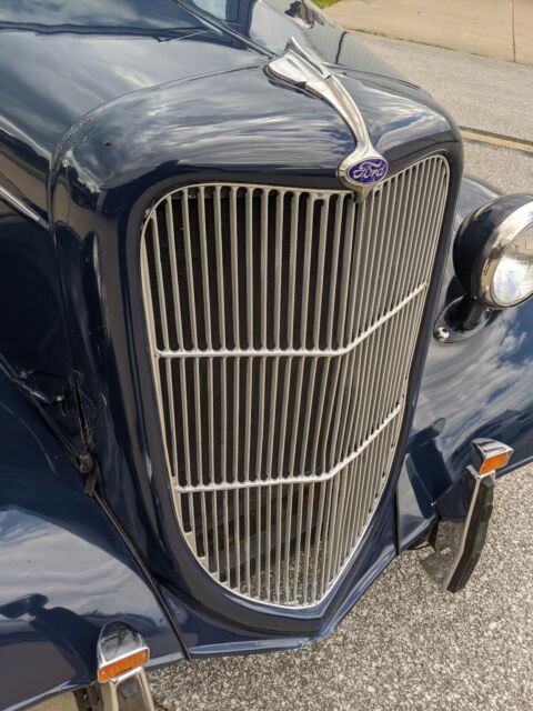 Ford Pickup 1935 image number 10